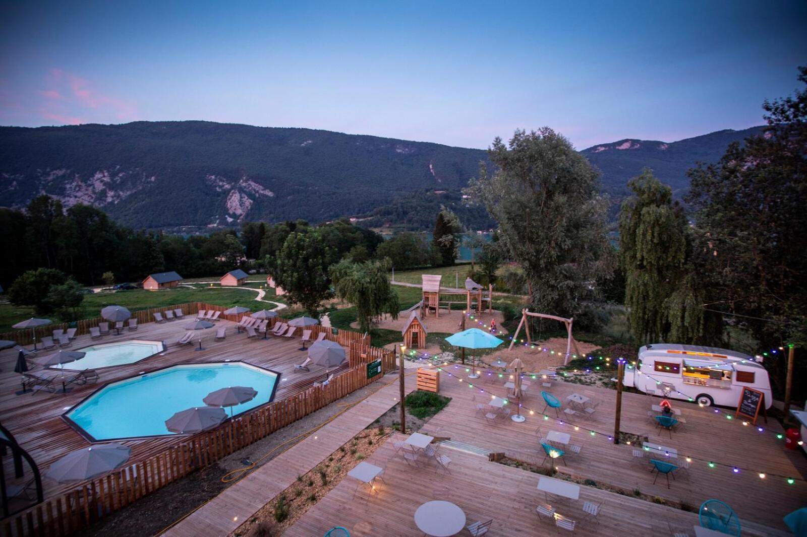 Huttopia Lac D'Aiguebelette Saint-Alban-de-Montbel Exterior foto