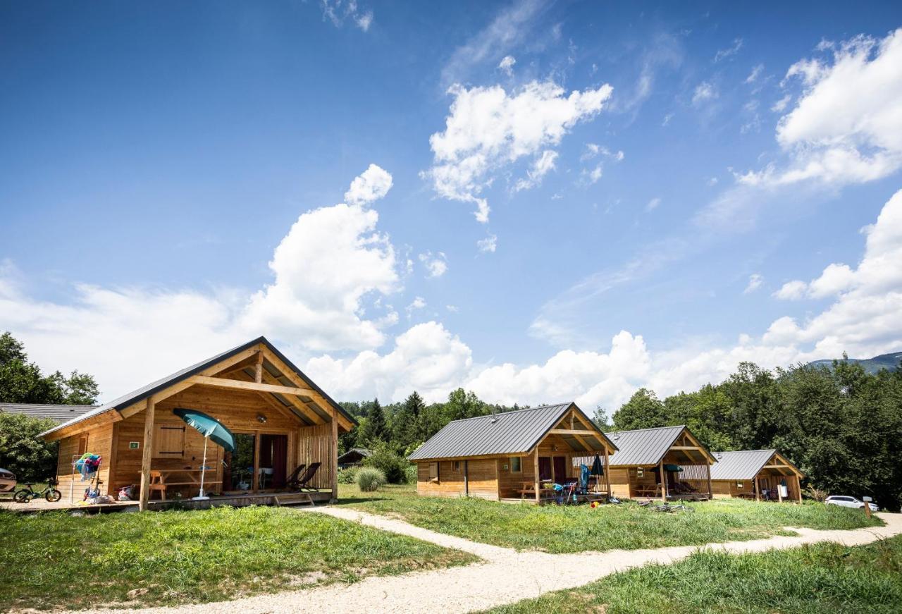 Huttopia Lac D'Aiguebelette Saint-Alban-de-Montbel Exterior foto