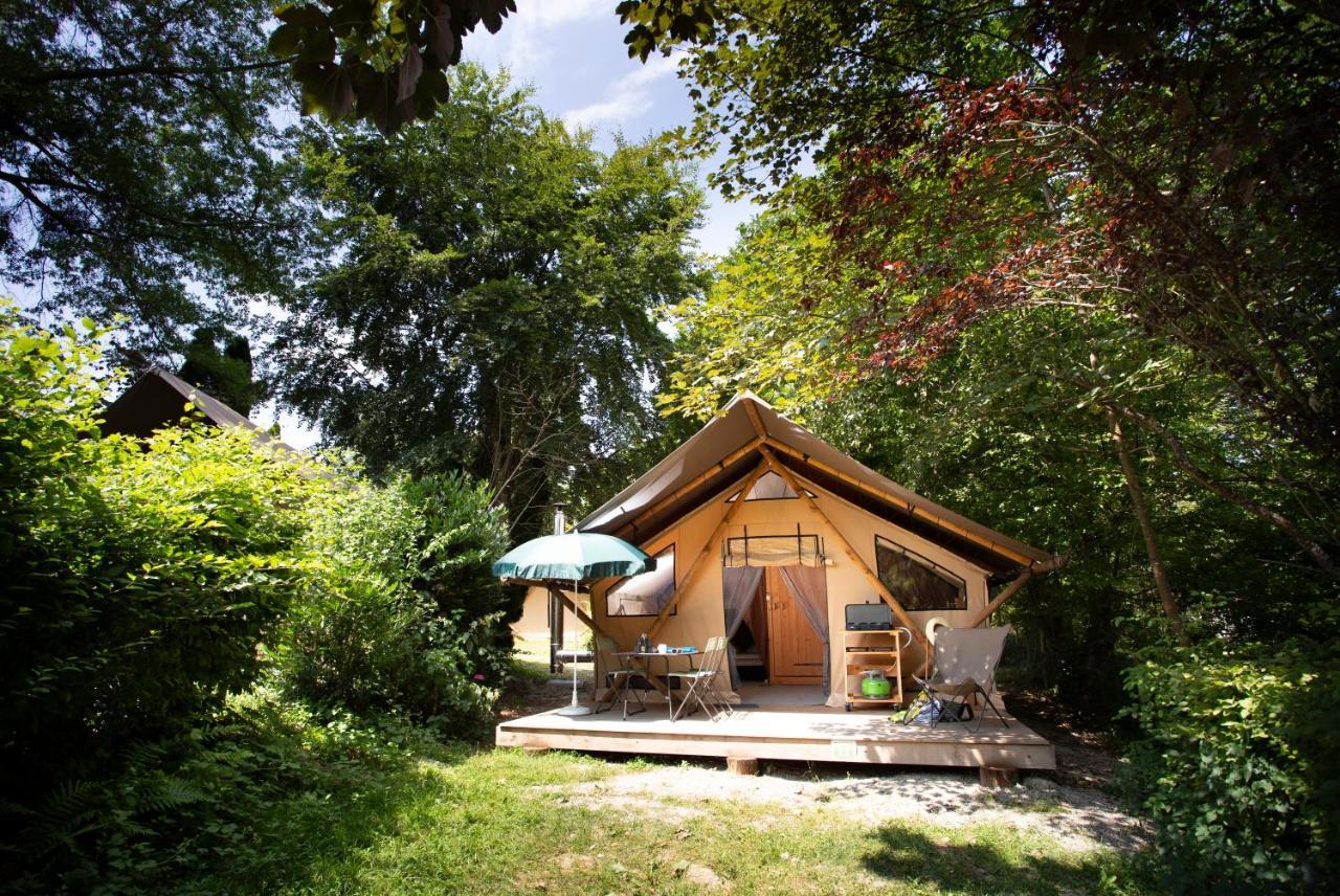 Huttopia Lac D'Aiguebelette Saint-Alban-de-Montbel Exterior foto